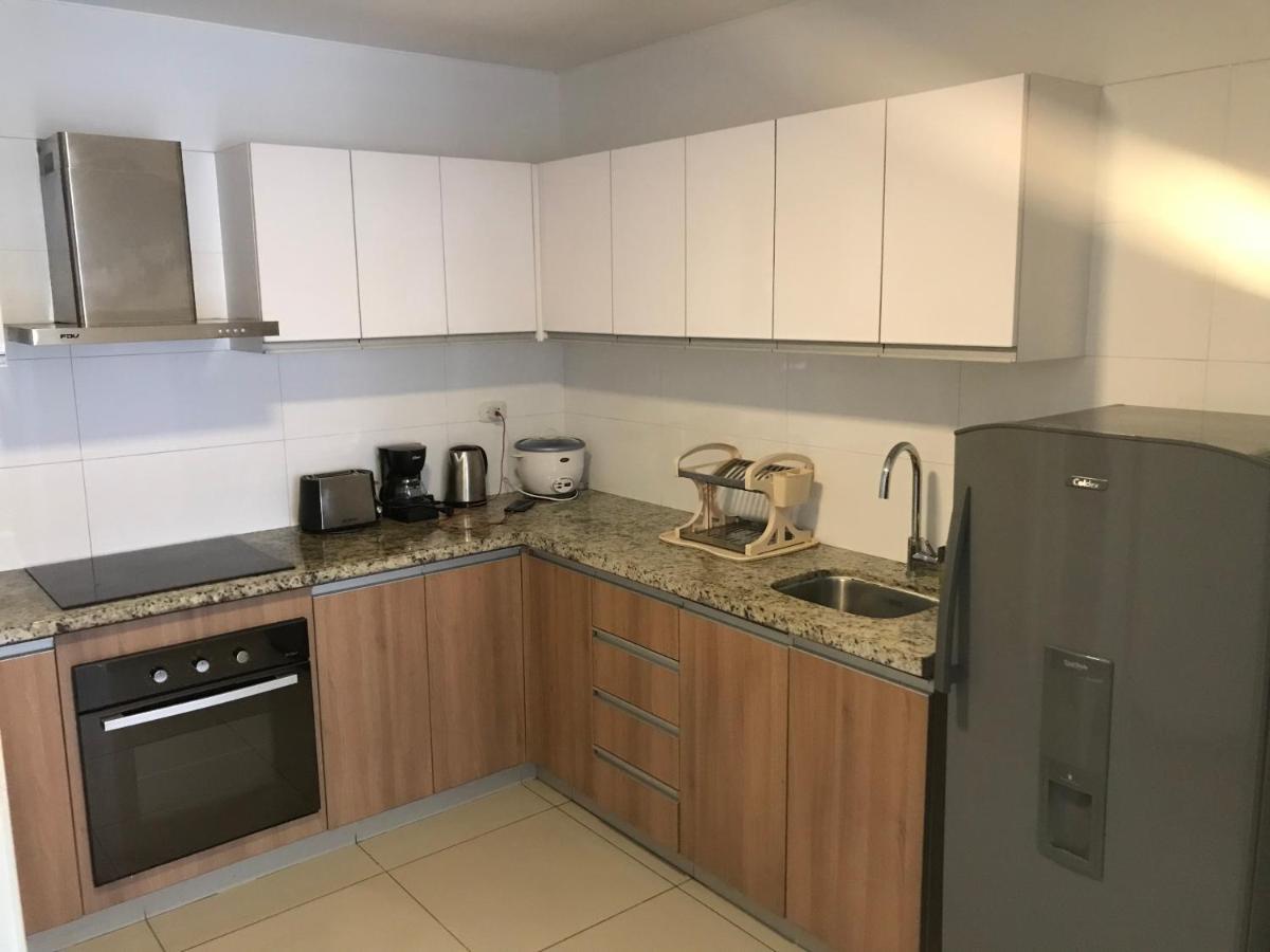 Hermoso Apartamento Con Piscina Miraflores- Canvas Lima Bagian luar foto