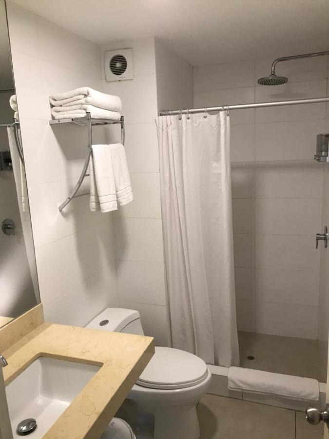 Hermoso Apartamento Con Piscina Miraflores- Canvas Lima Bagian luar foto