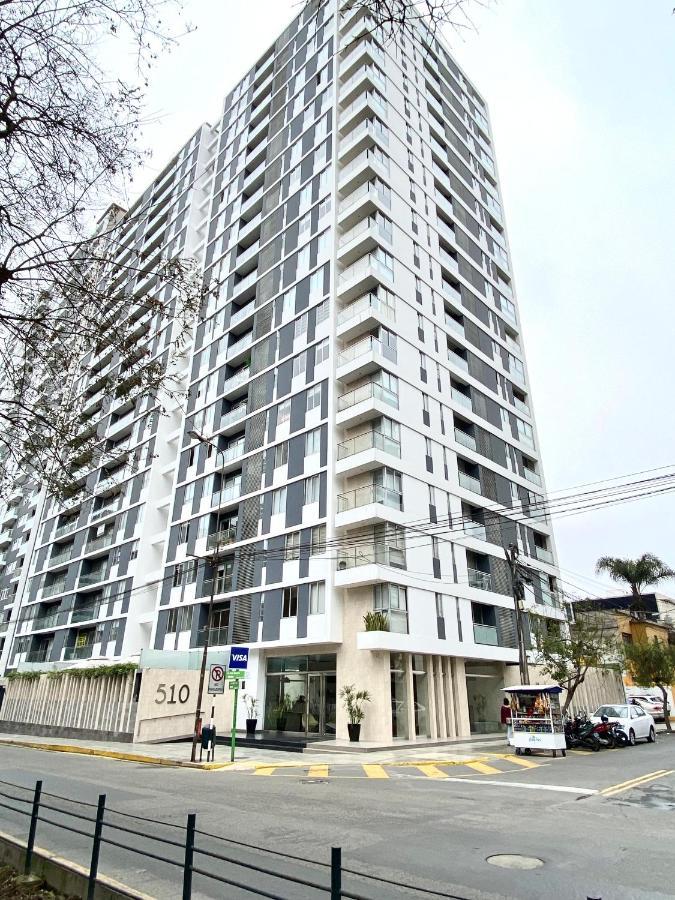 Hermoso Apartamento Con Piscina Miraflores- Canvas Lima Bagian luar foto