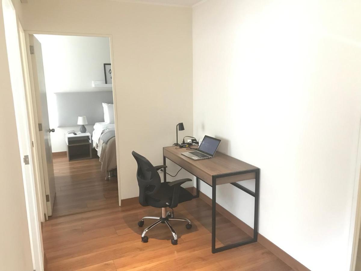 Hermoso Apartamento Con Piscina Miraflores- Canvas Lima Bagian luar foto
