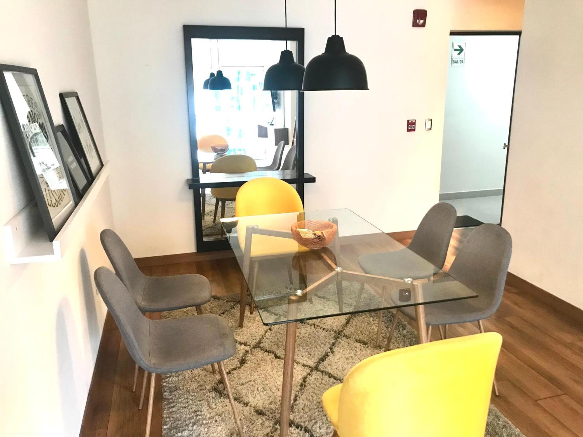 Hermoso Apartamento Con Piscina Miraflores- Canvas Lima Bagian luar foto